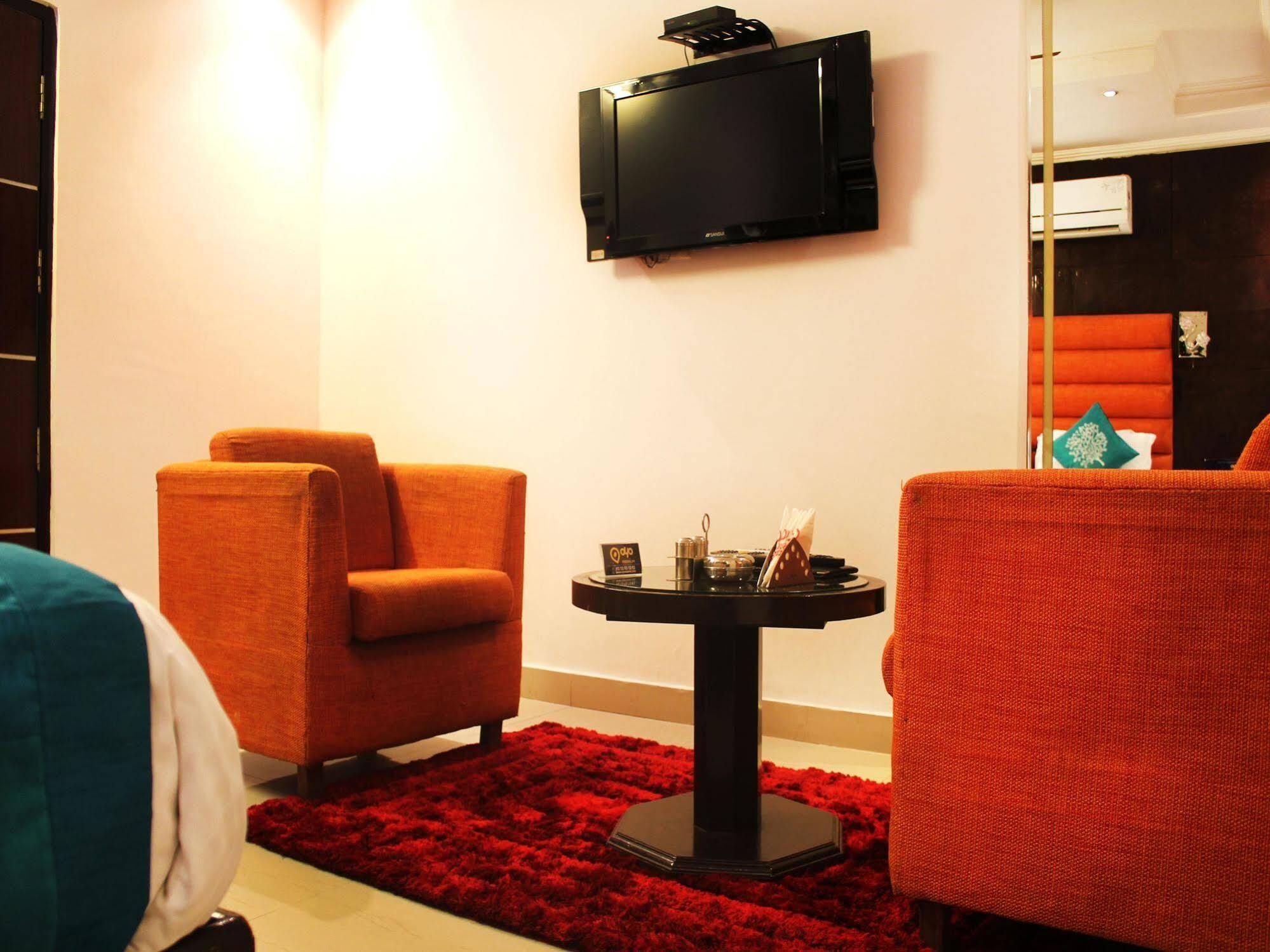 Hotel Rajmandir Faridabad Eksteriør bilde