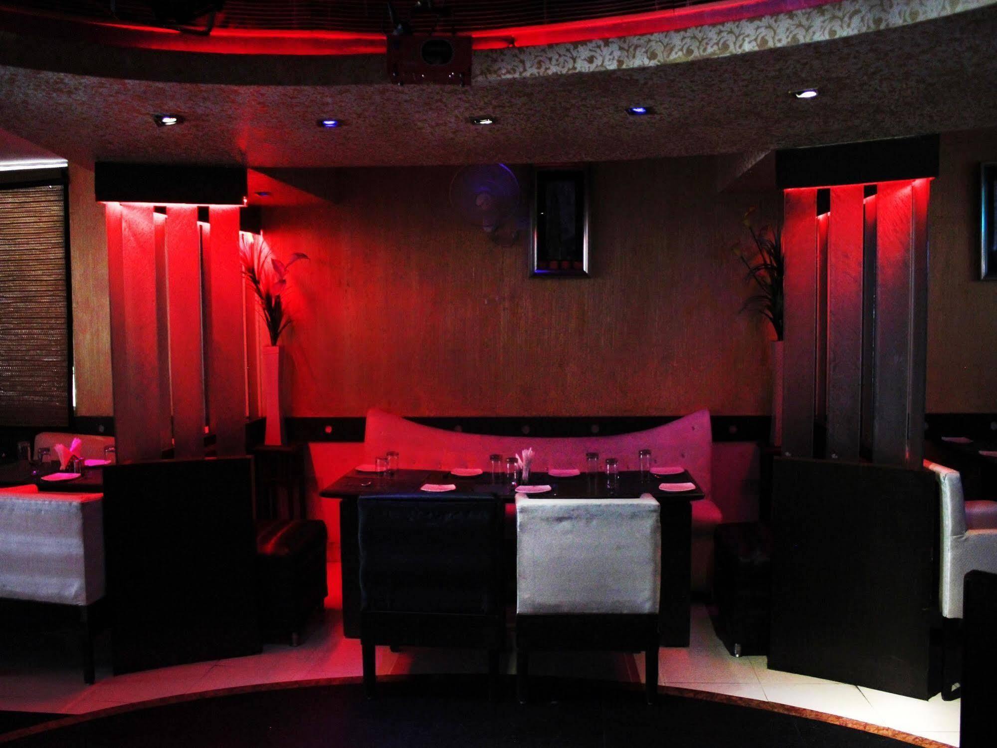 Hotel Rajmandir Faridabad Eksteriør bilde